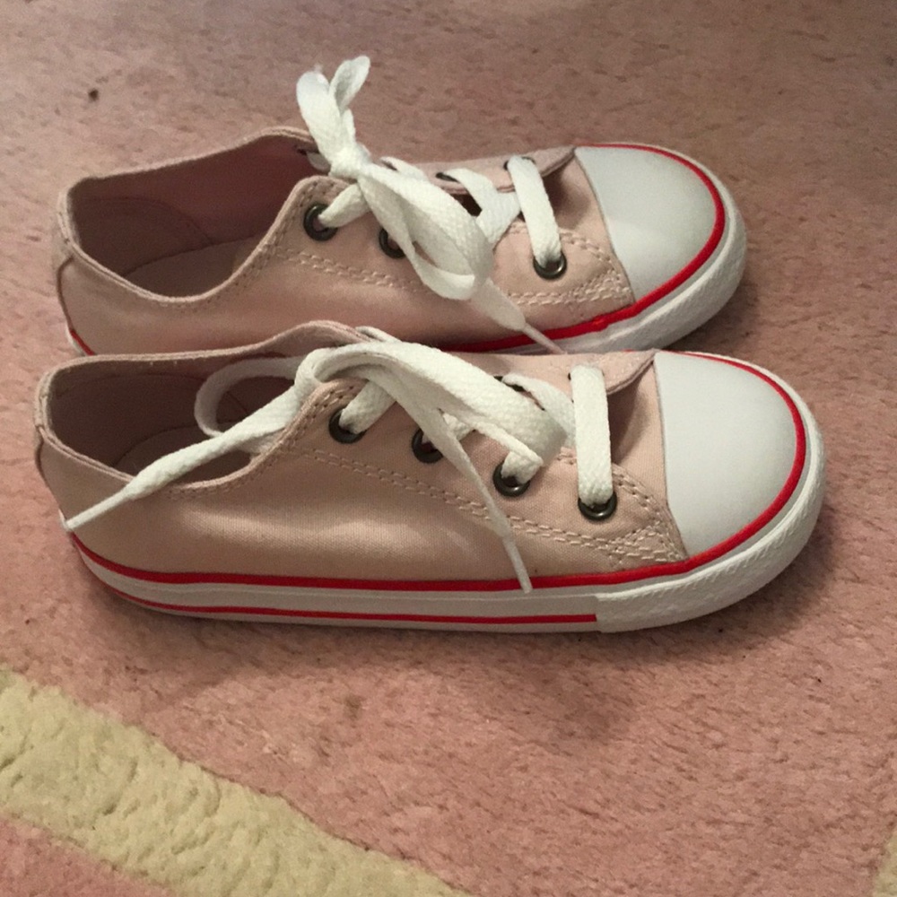 Girls Converse